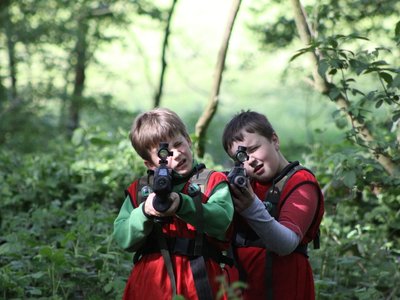 Outdoor-Laser-Tag-combat.jpg